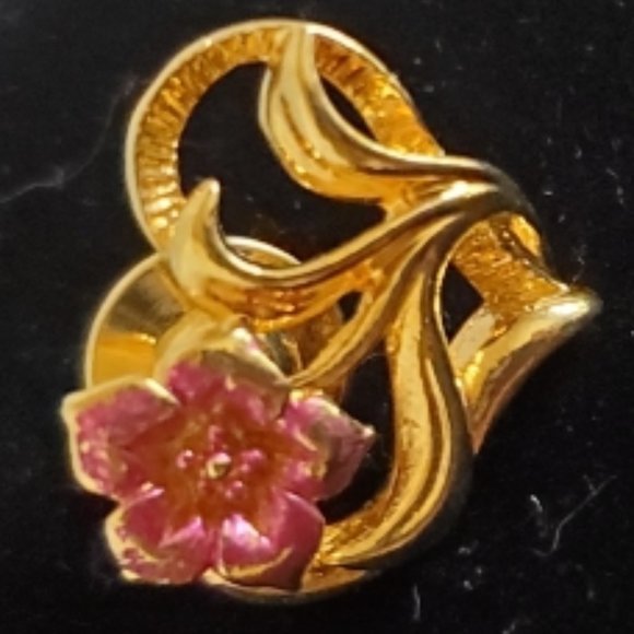 Vintage Lapel Pin Heart and Rose - Picture 4 of 4